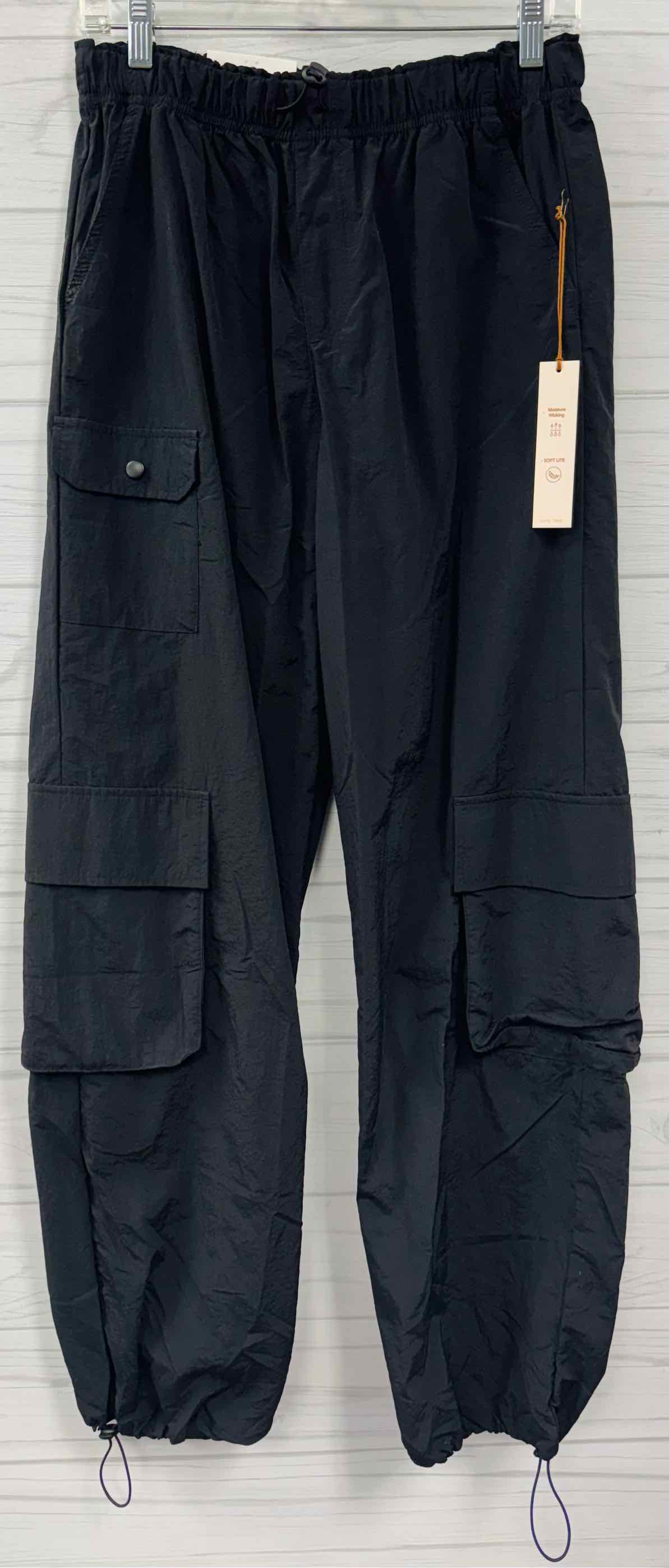 Size M Love tree Pants