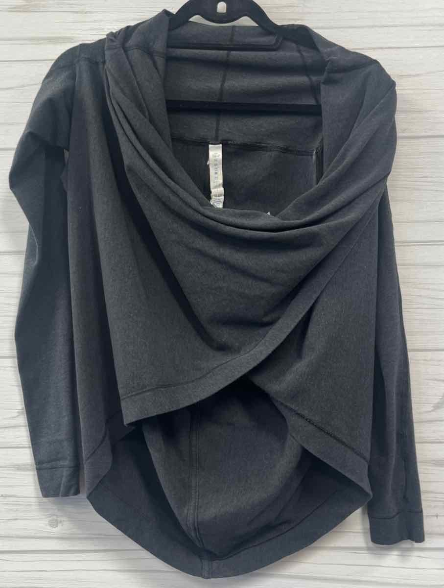 Size 6 Lululemon Shirt
