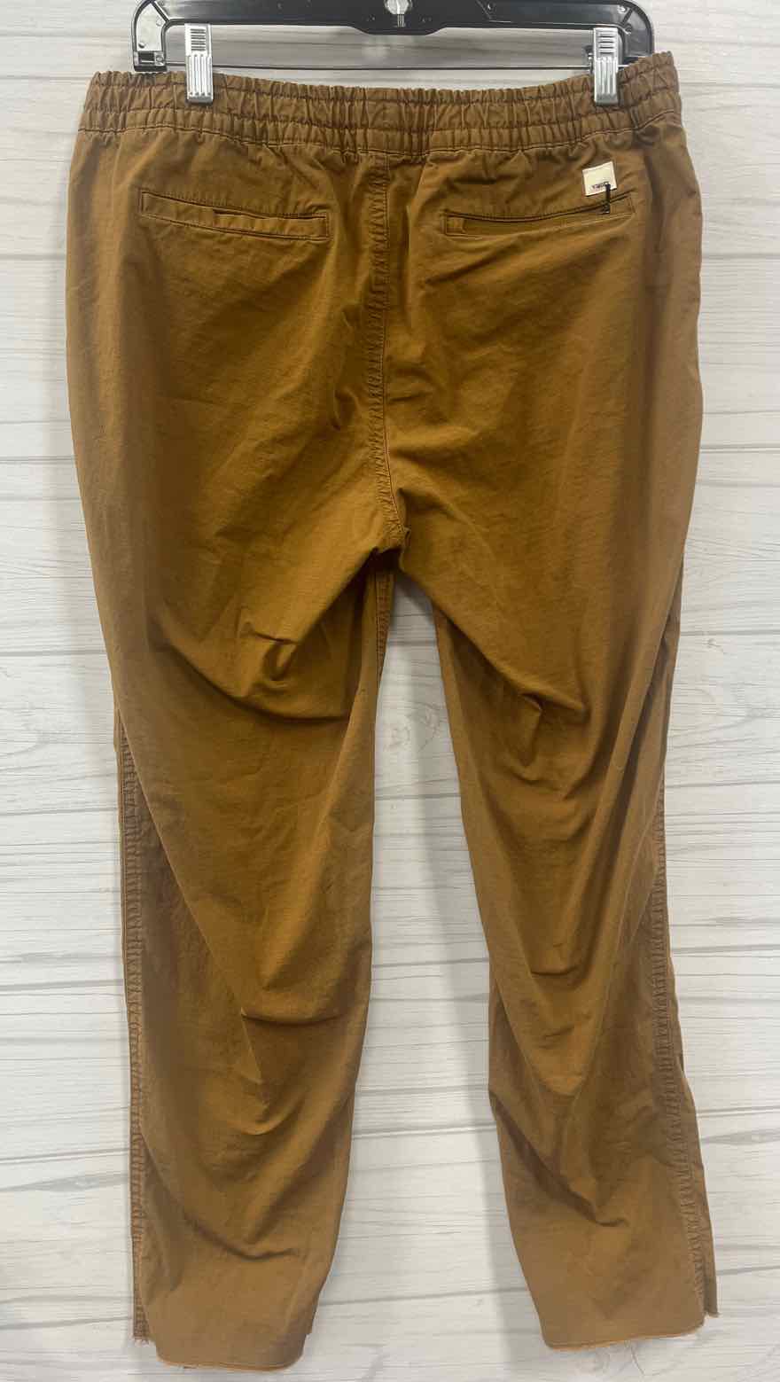 Size M Vuori Pants