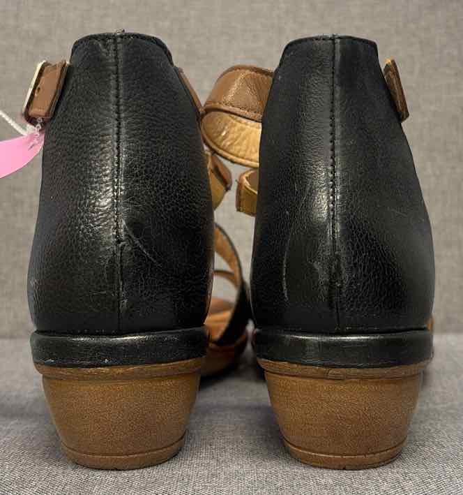 38 Miz Mooz Shoes