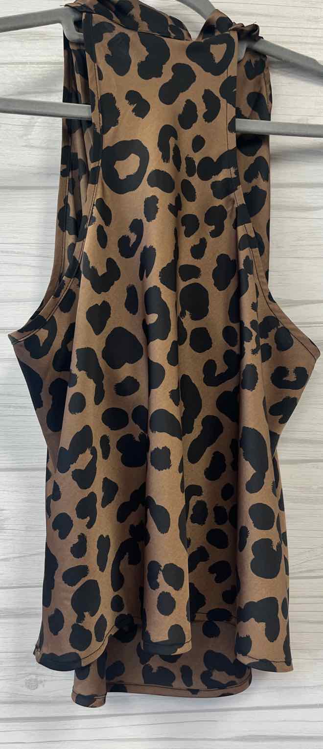 Size M ee:some Tank Top