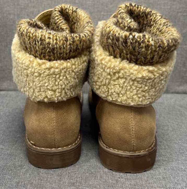 8 Cliffs Boots