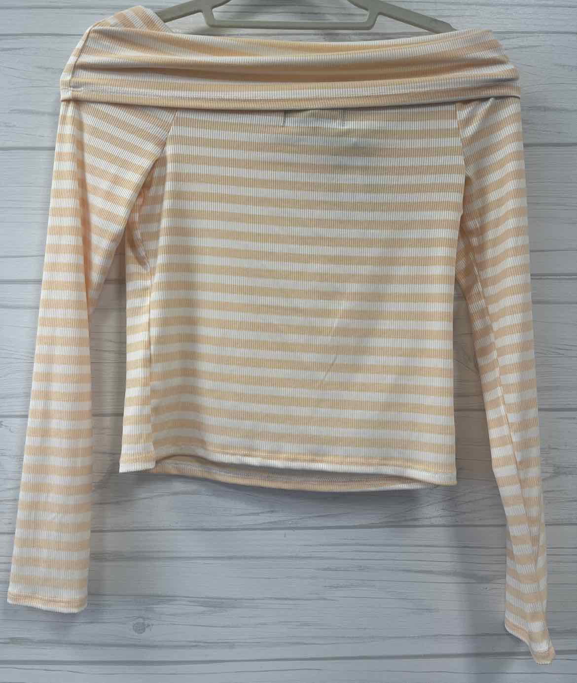 Size M Oak & Trellis Shirt