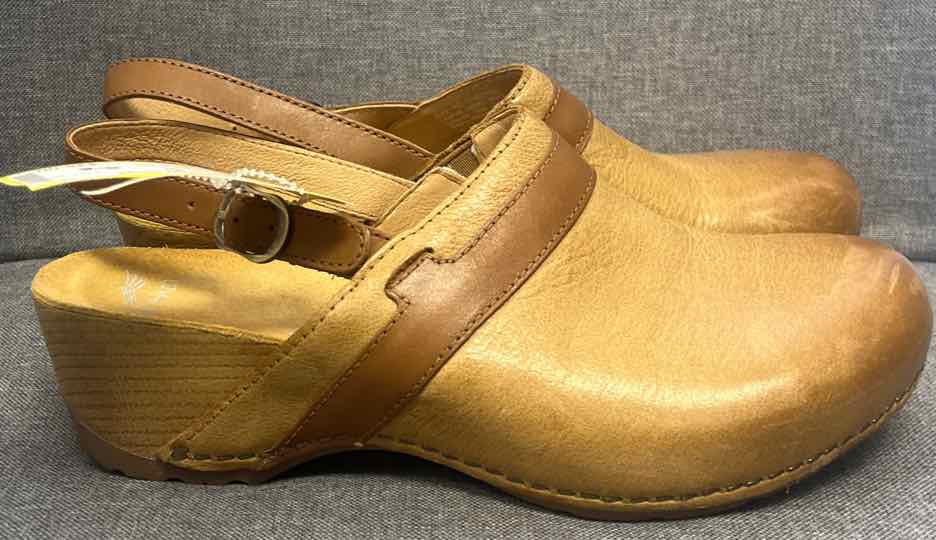 40 Dansko Shoes