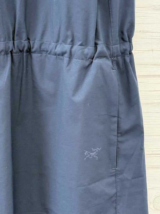 Size M Arc'teryx Dress