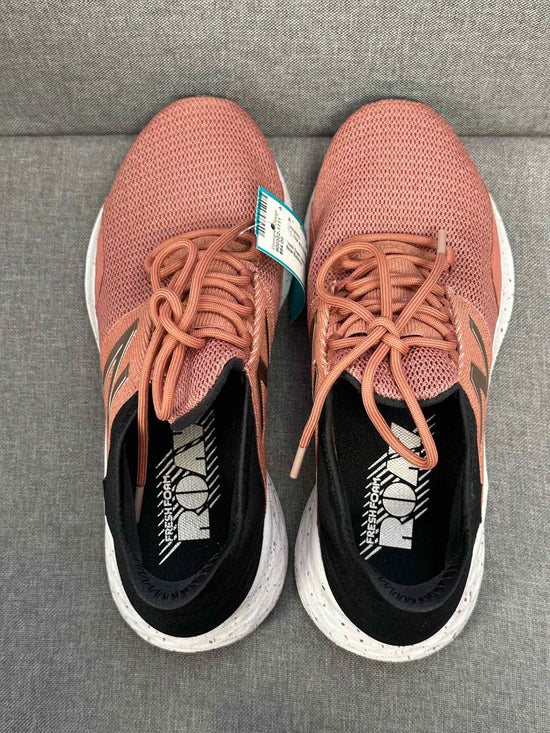 7.5 New Balance Sneakers
