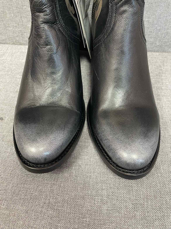 9.5 Lucchese Boots