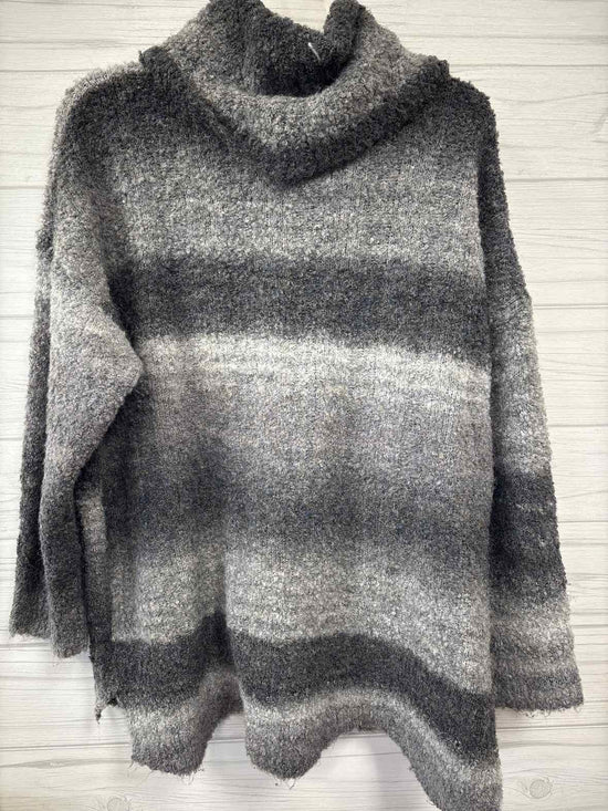 Size M Macaron Sweater