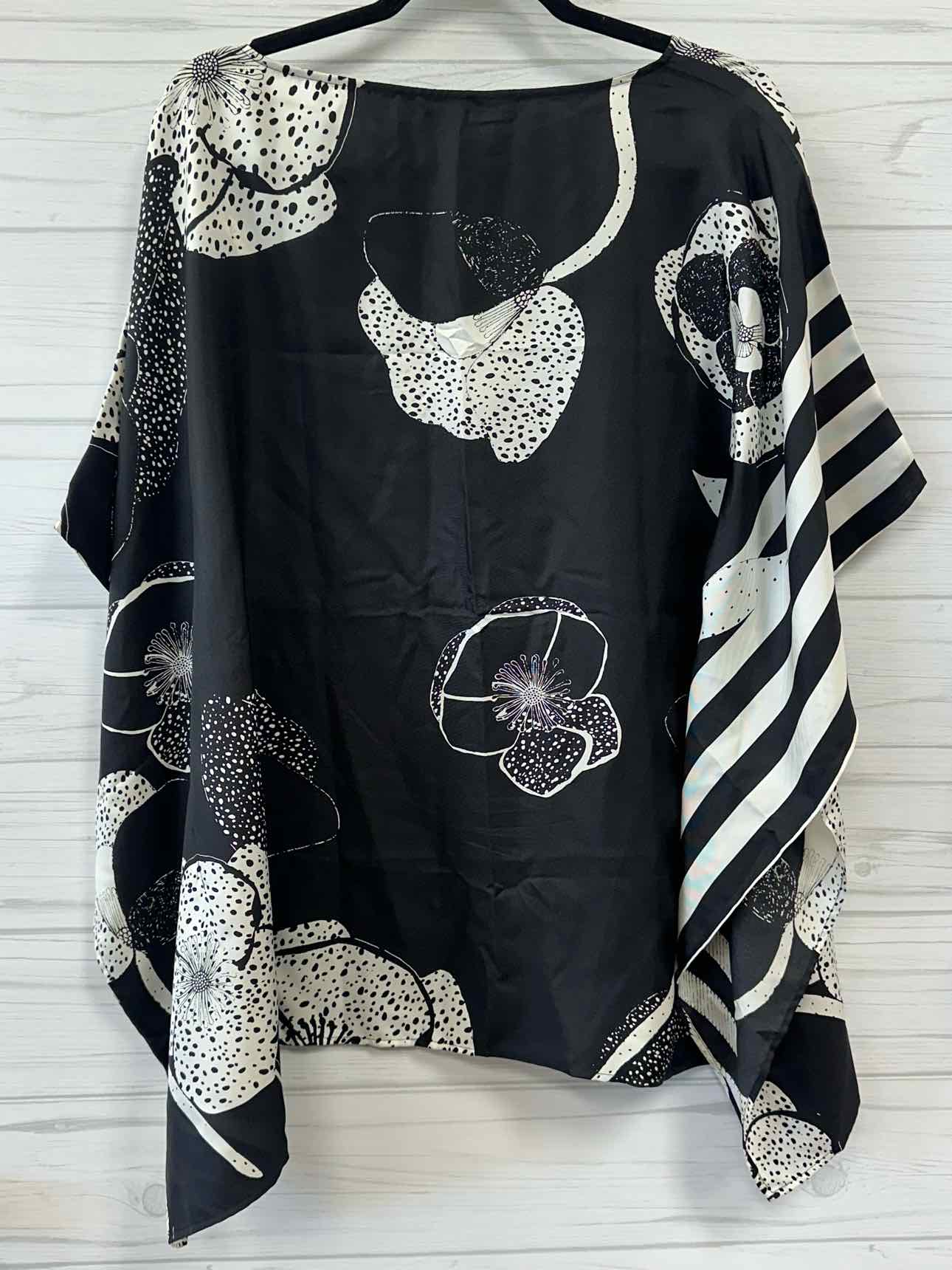 Size S/M Chicos Shirt