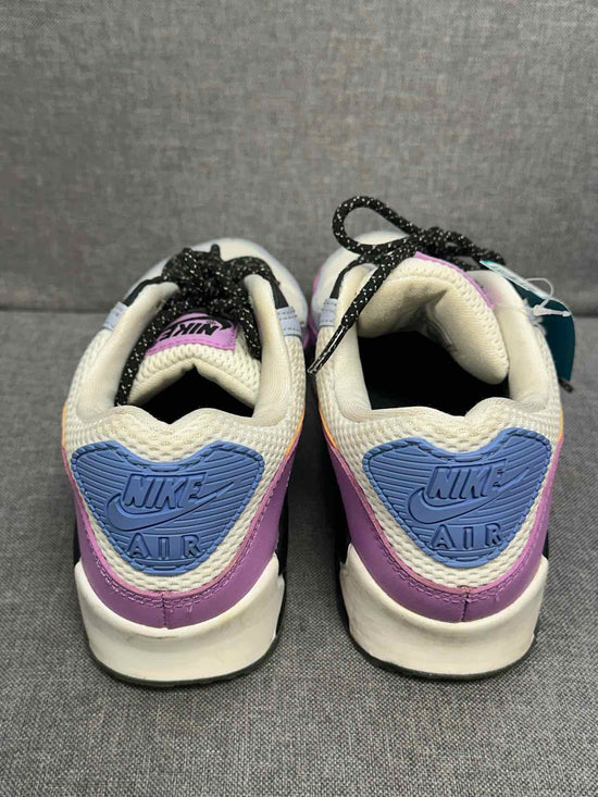 8 Nike Shoes