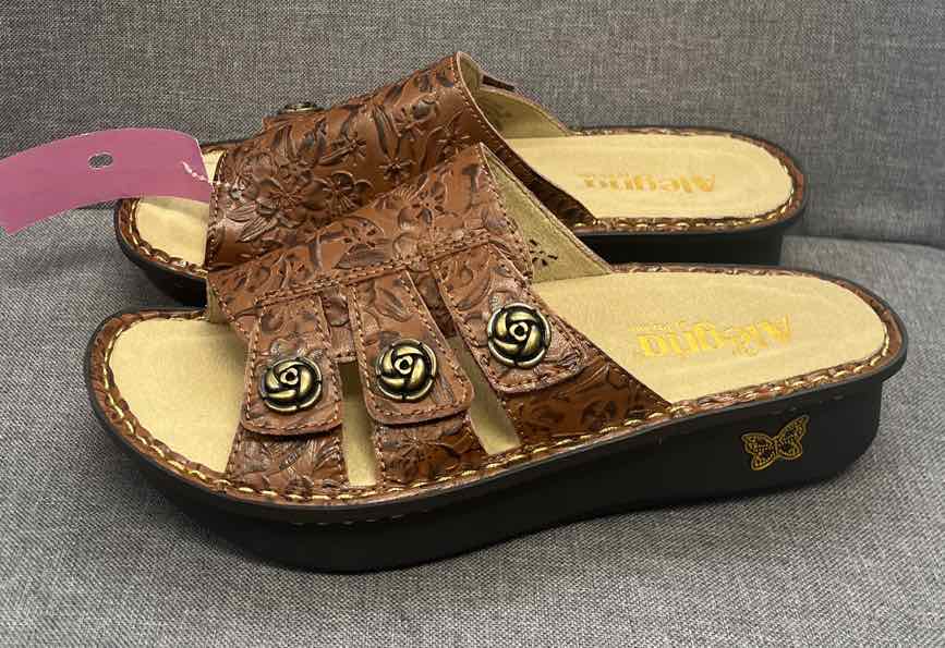 38 Alegria Sandals