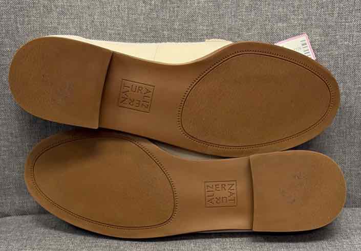 7.5 Naturalizer Shoes