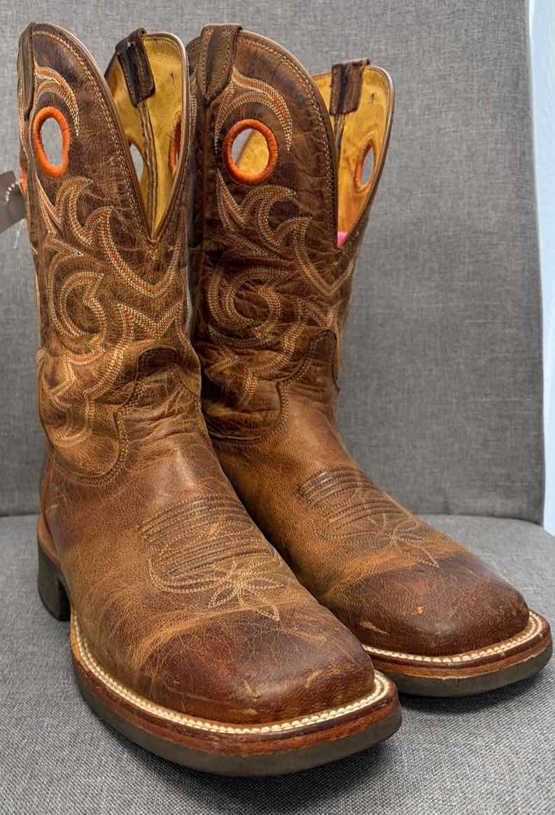 8 Tony Lama Boots