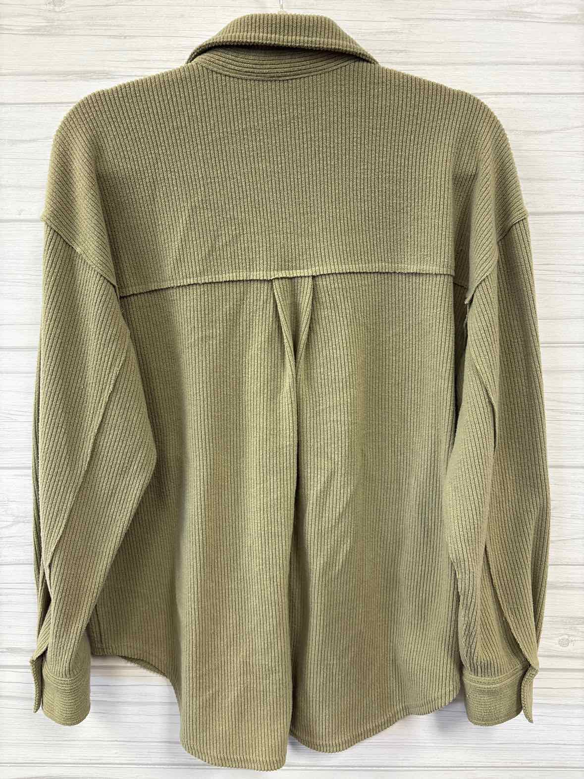 Size M Blu Pepper Shirt