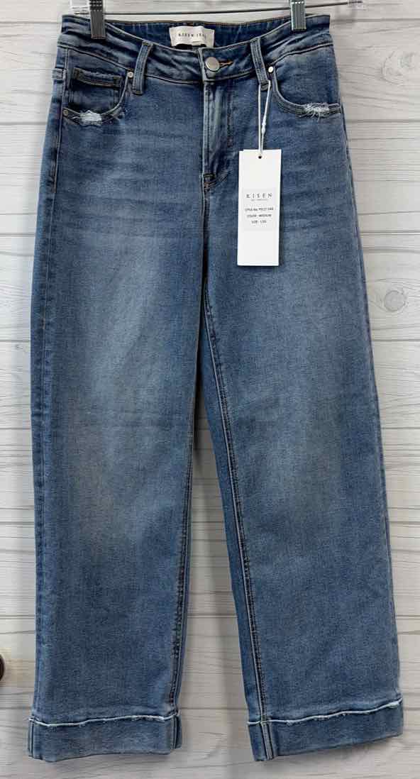 Size 25 RISEN JEANS Shorts