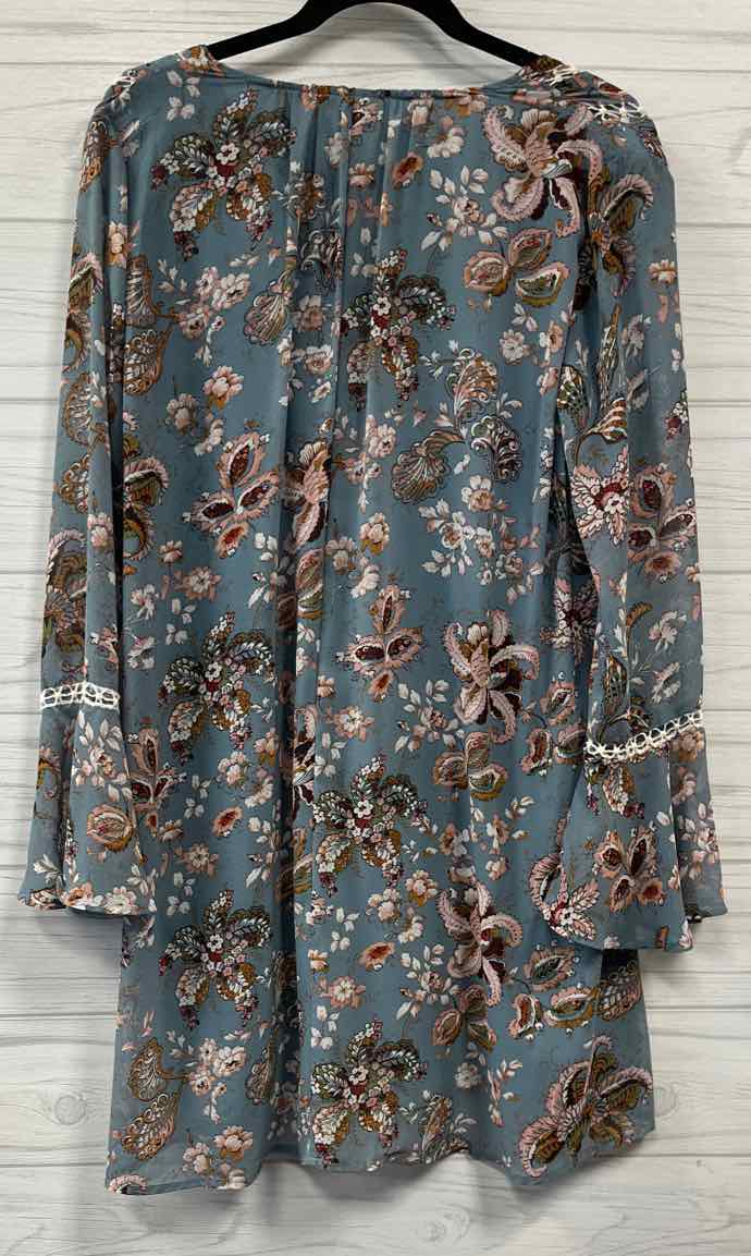Size M Entro Dress