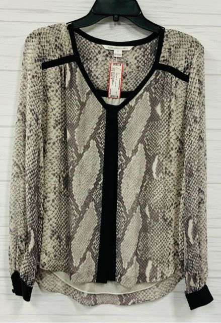 Size 8 Diane Von Furstenberg Shirt