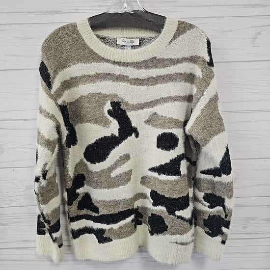 Size One Size she + sky Sweater