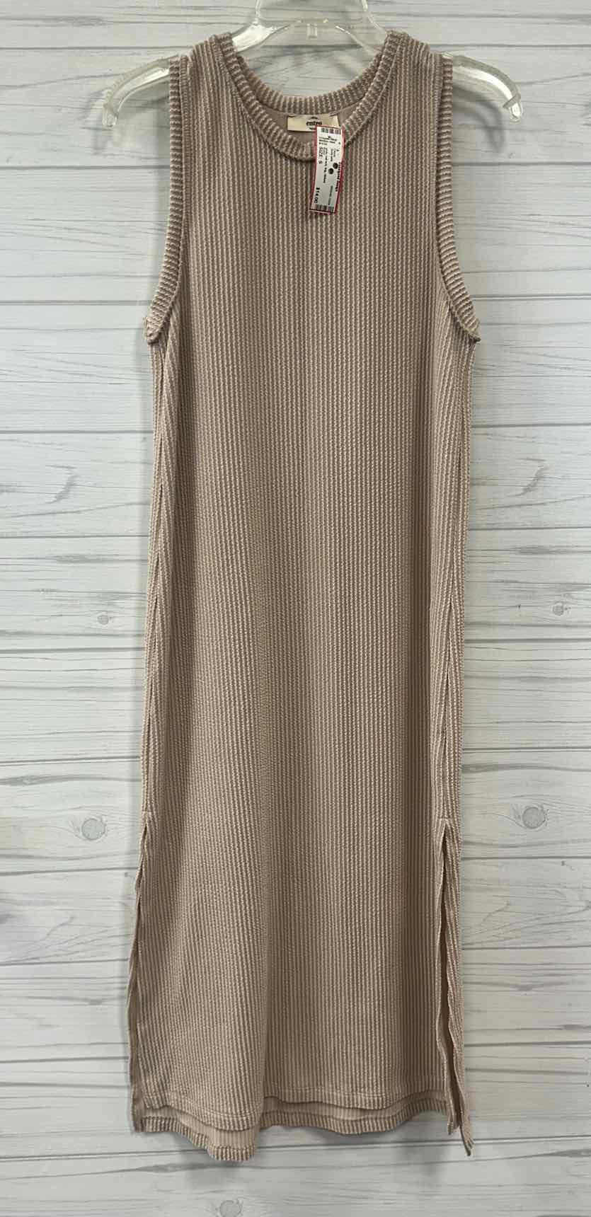 Size S Entro Dress