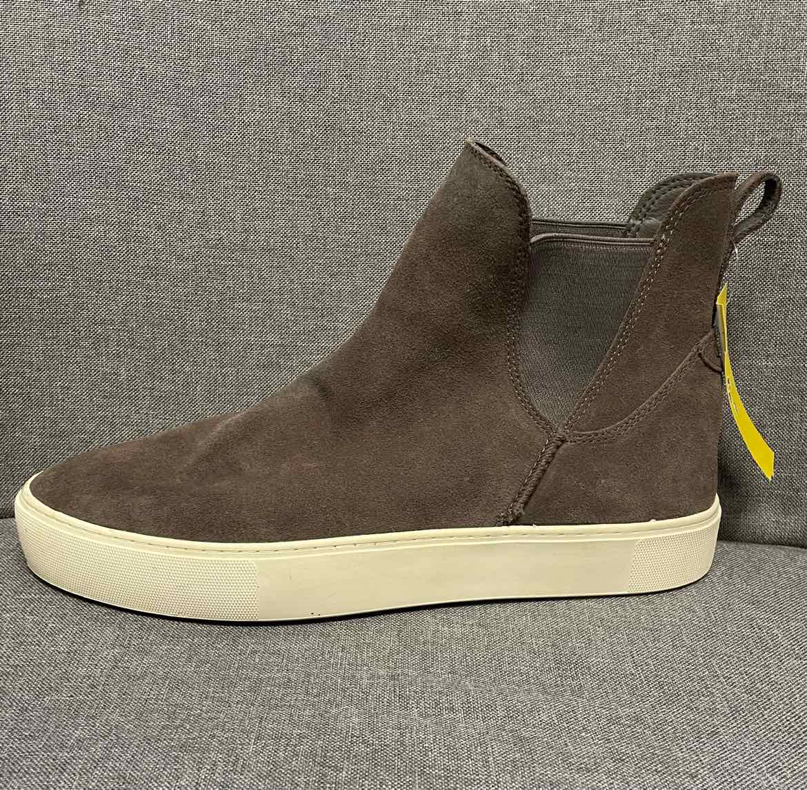 12 Ugg Shoes