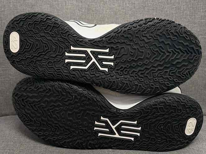 8.5 Nike Sneakers