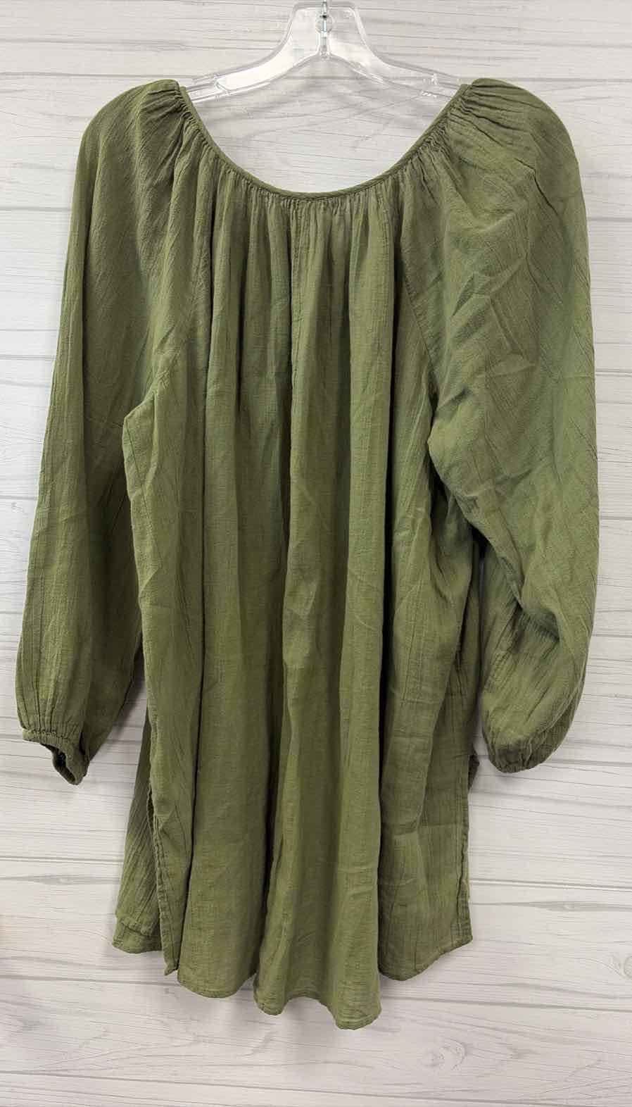 Size L Aerie Shirt