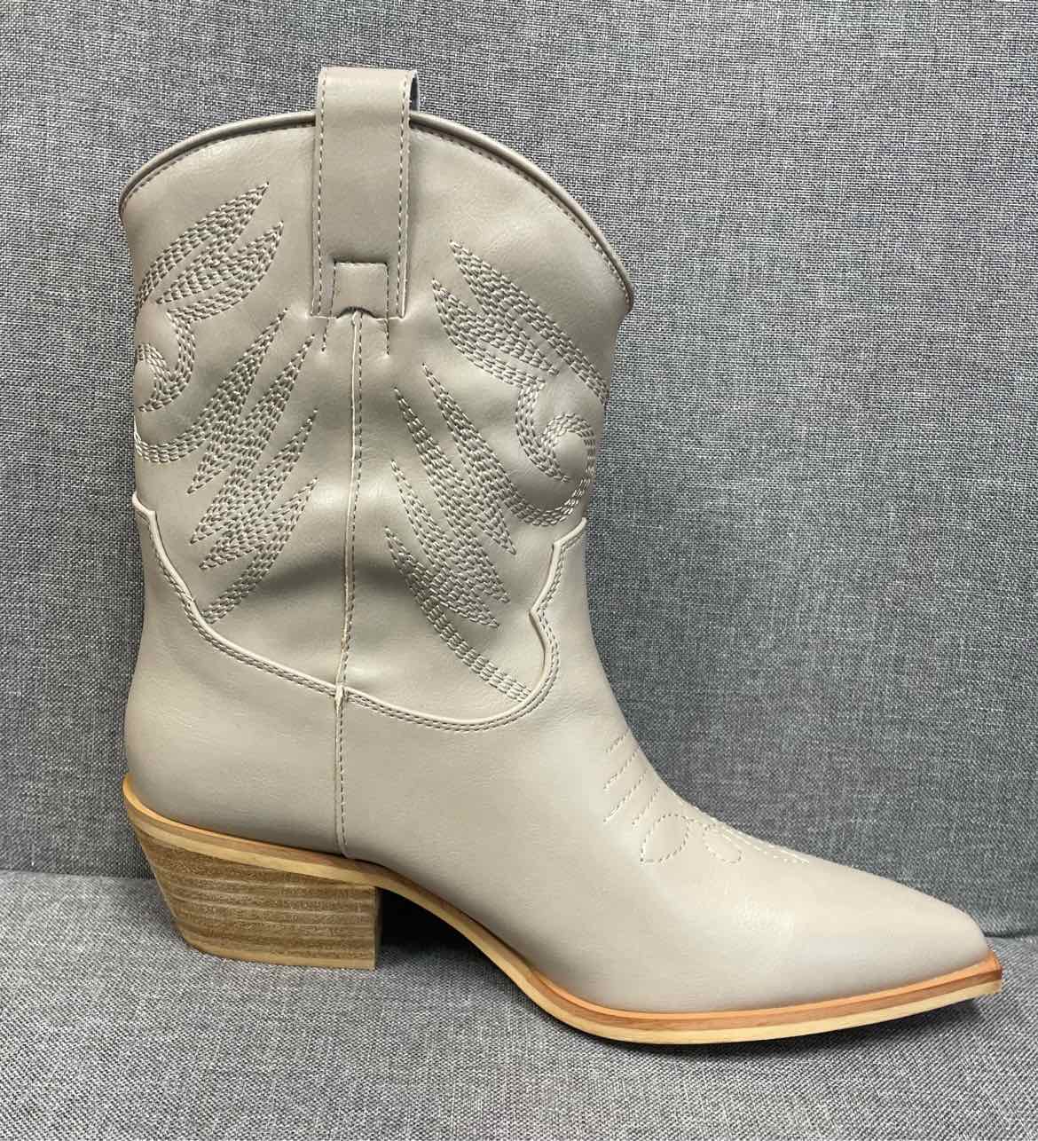 8 Shu Shop Boots
