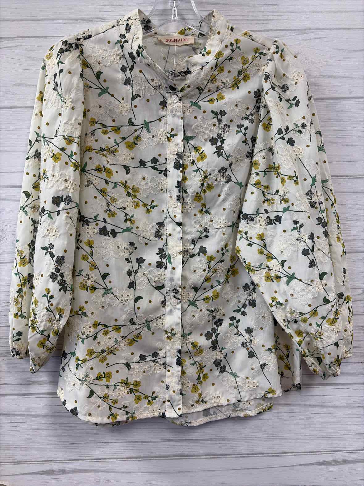 Size M solitaire Shirt