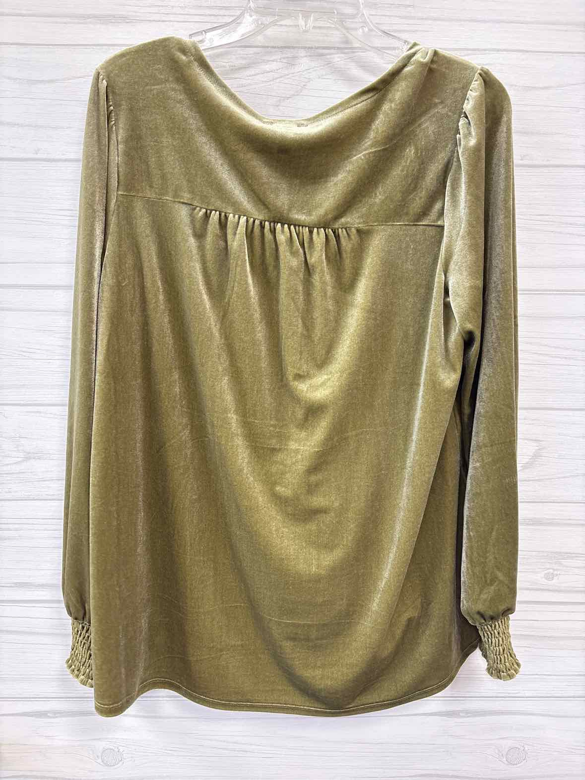 Size L Wonderly Shirt