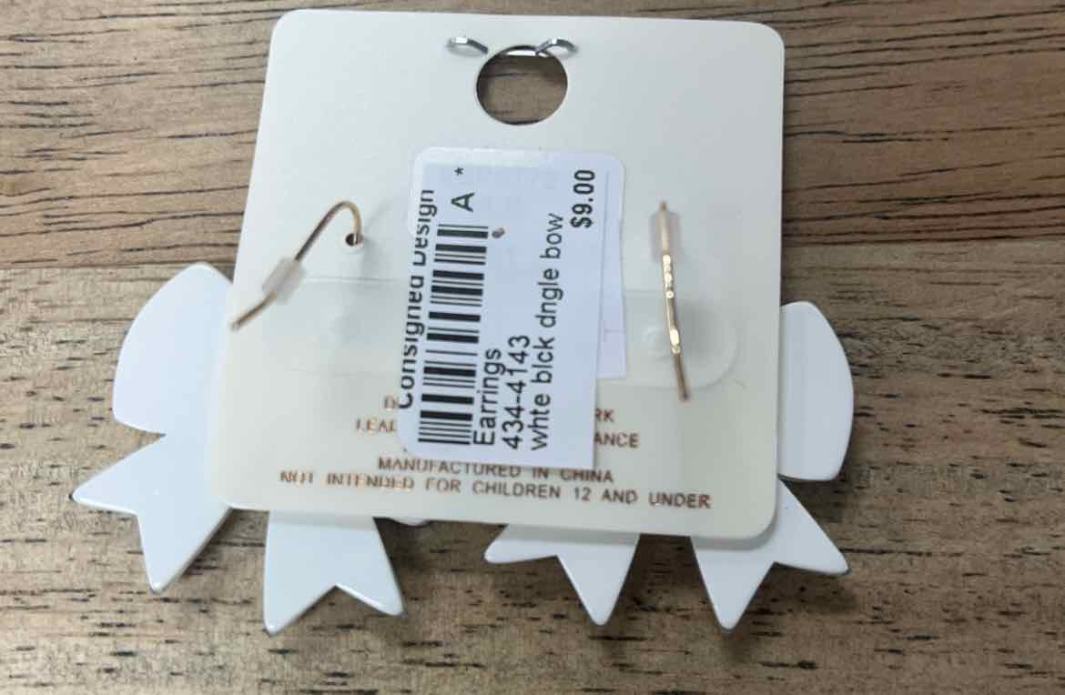 V Earrings