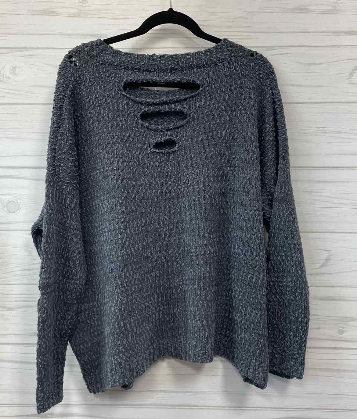 Size M/L mittoshop Sweater