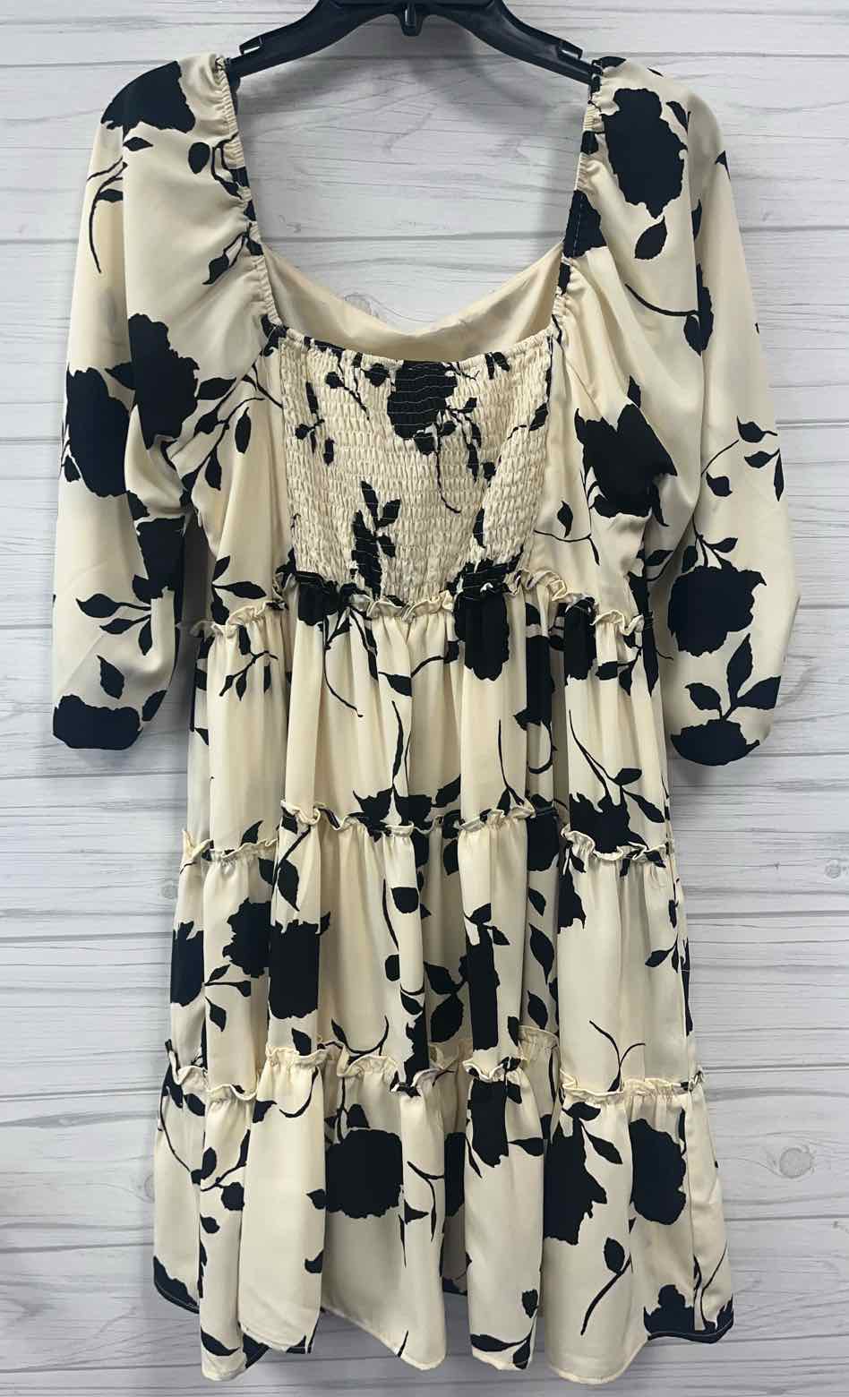 Size M Davi & Dani Dress