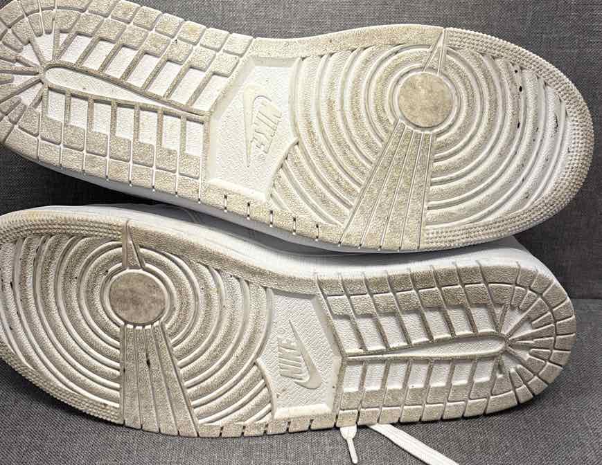 11 Nike Sneakers