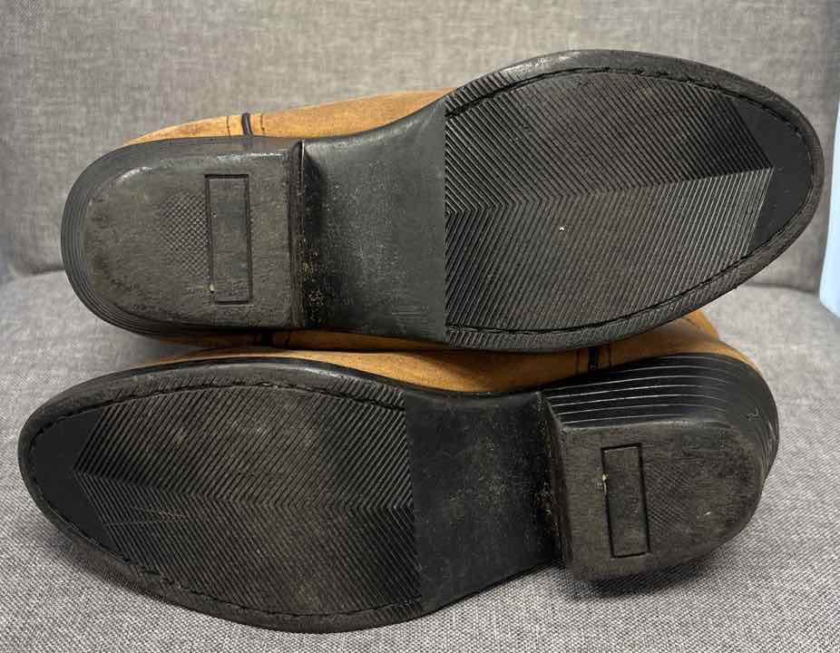 2.5 Smoky Shoes
