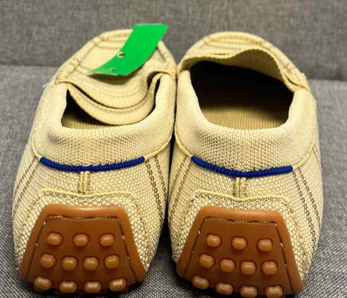 8.5 Rothy's Shoes