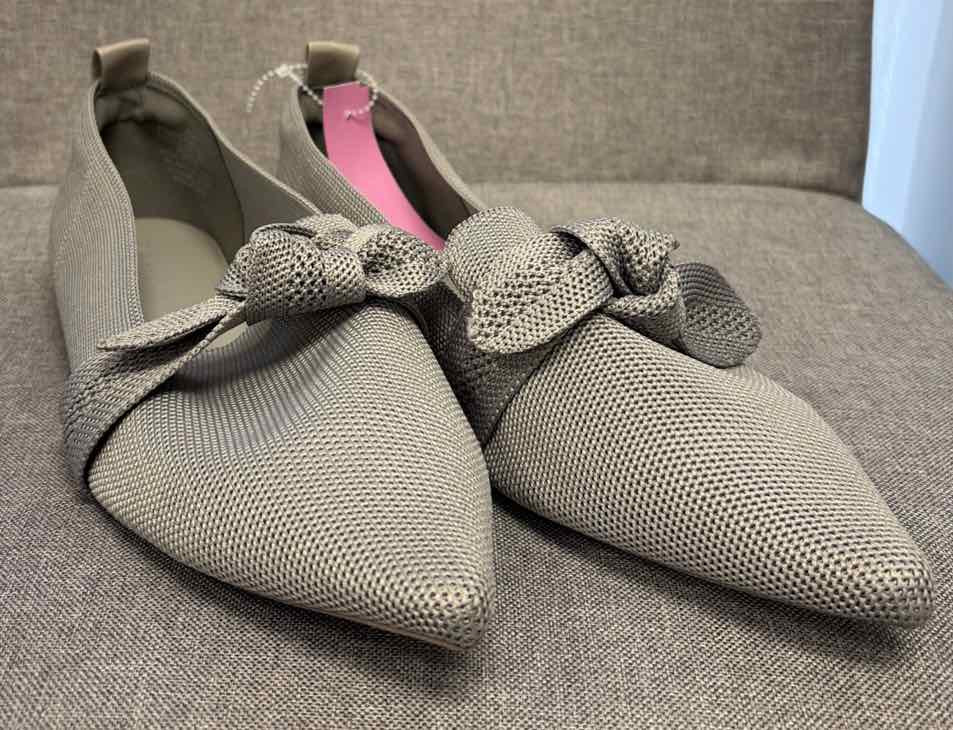 10 Tahari Flats
