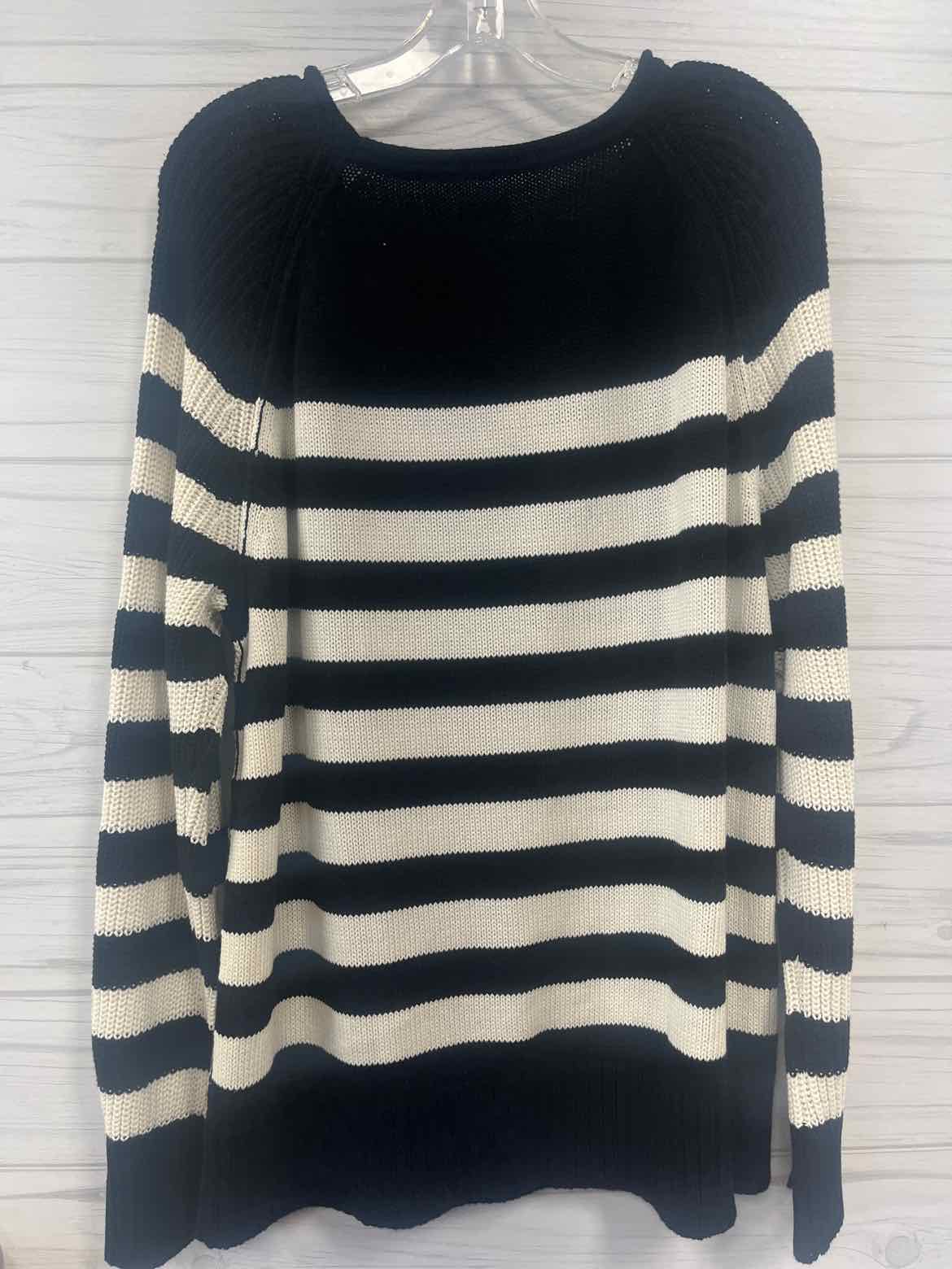 Size M Aerie Sweater