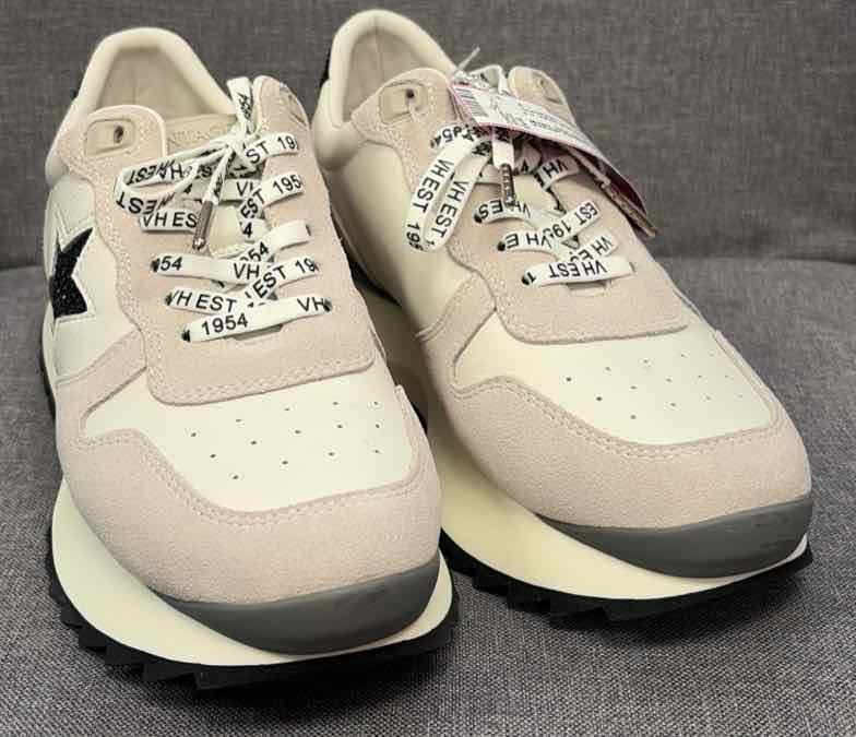 8.5 Vintage Havana Sneakers