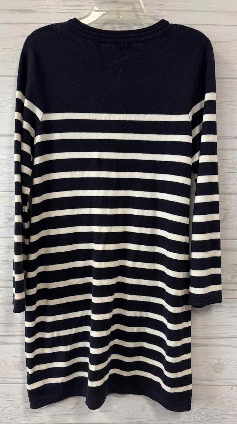 Size L Free Assembly Sweater