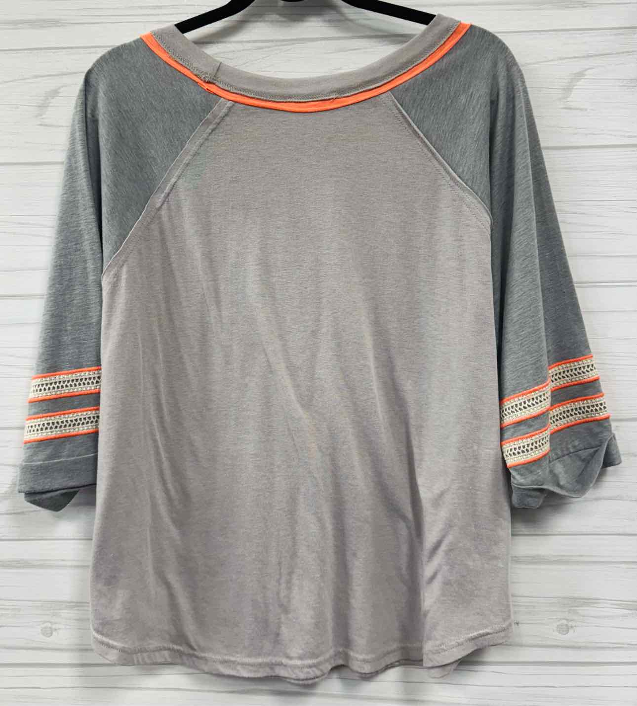 Size S easel Shirt