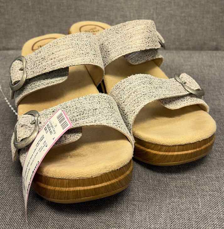 40 Dansko Shoes