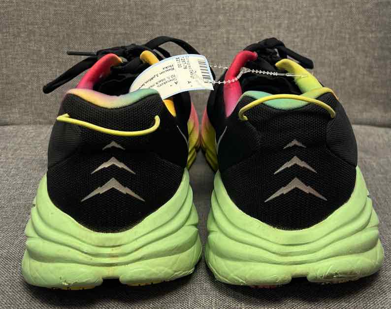 10.5 Hoka Sneakers