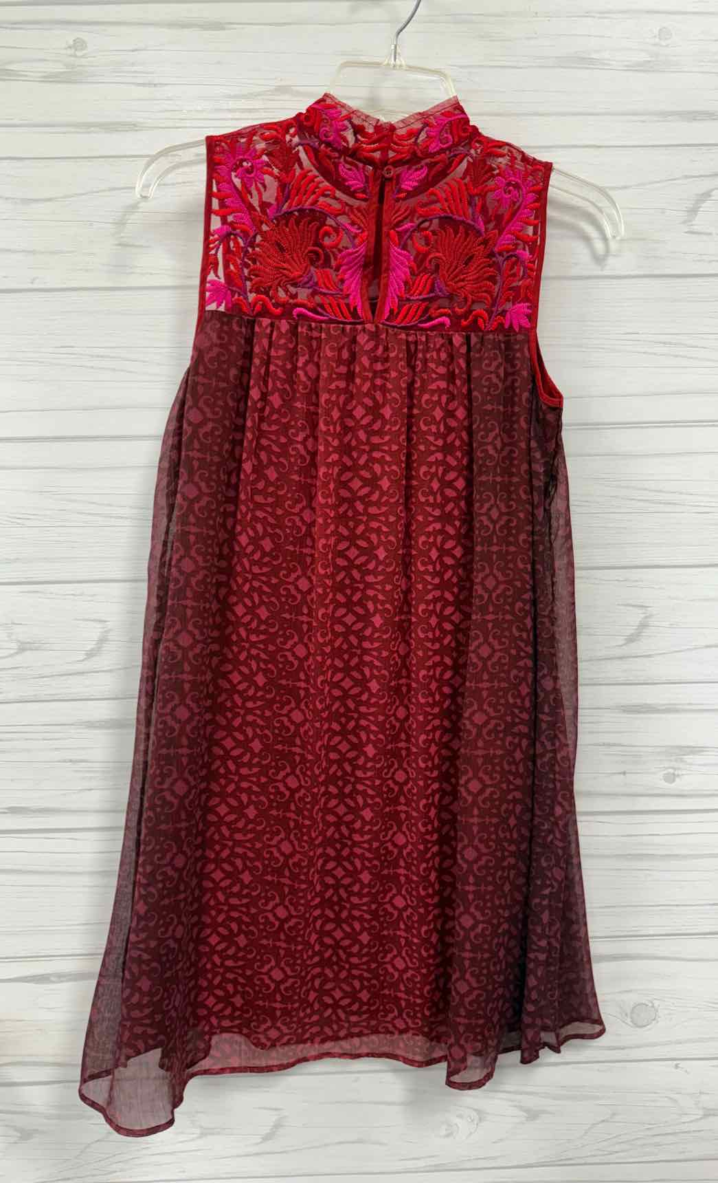 Size 4 niki tlanayan Dress