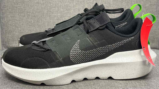 7 Nike Sneakers