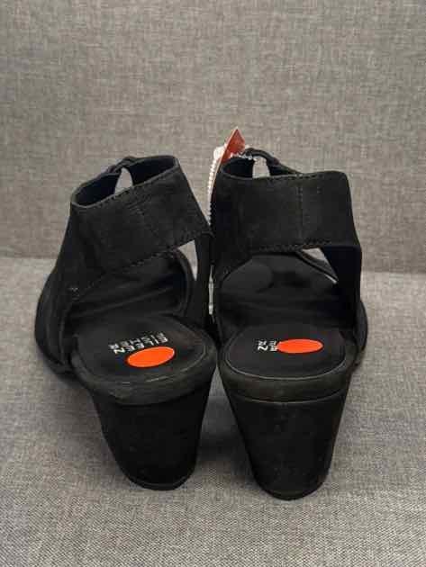 7.5 EILEEN FISHER Shoes