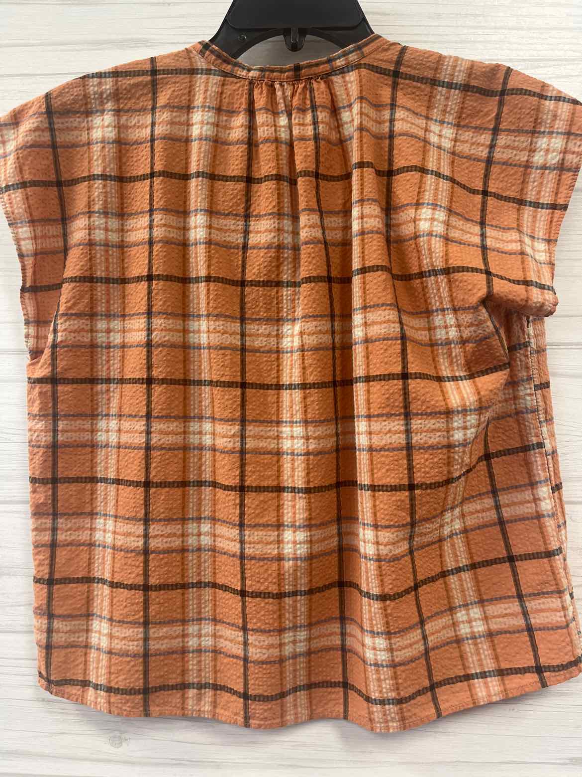 Size XS Free Assembly Shirt