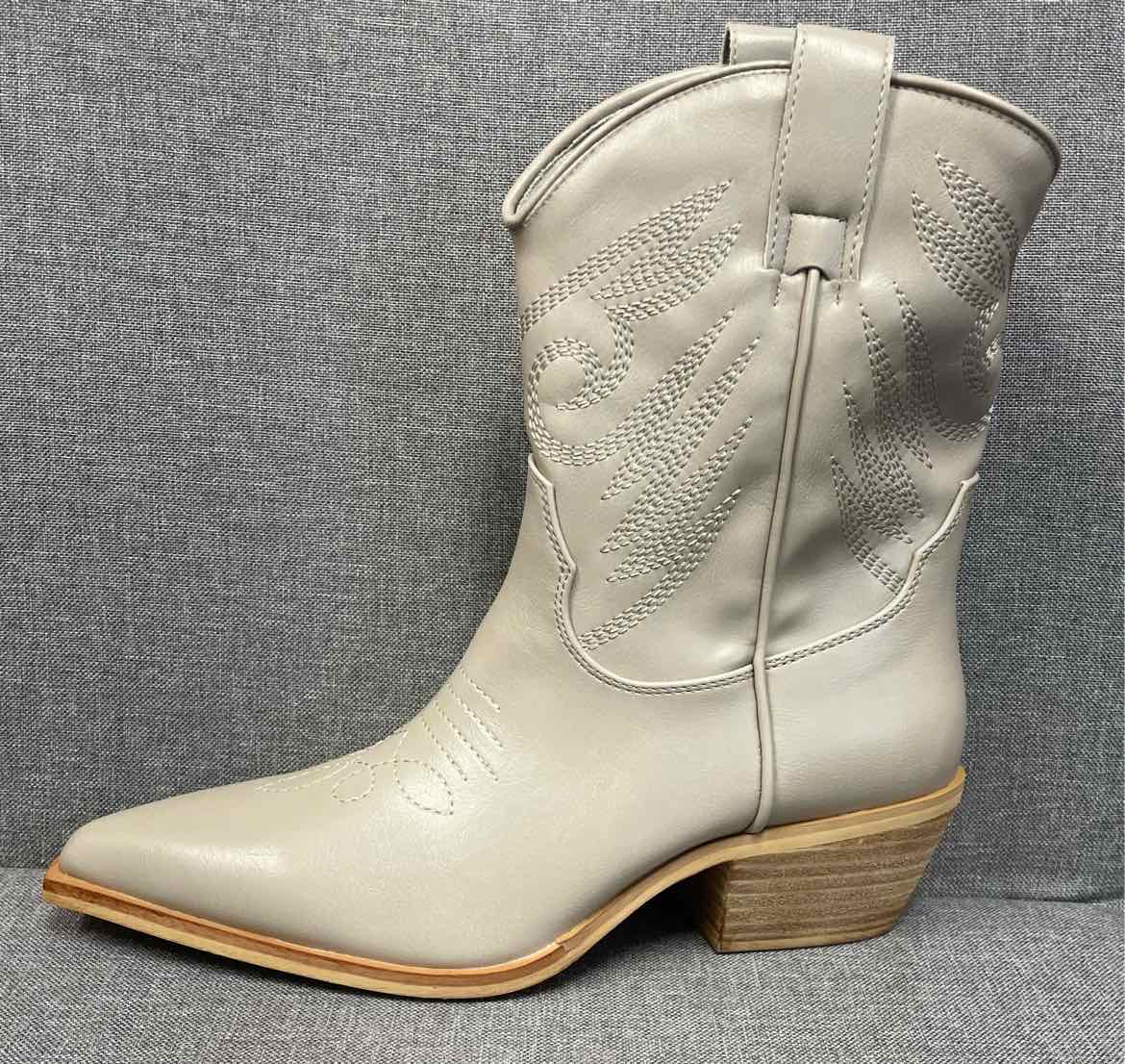 8 Shu Shop Boots