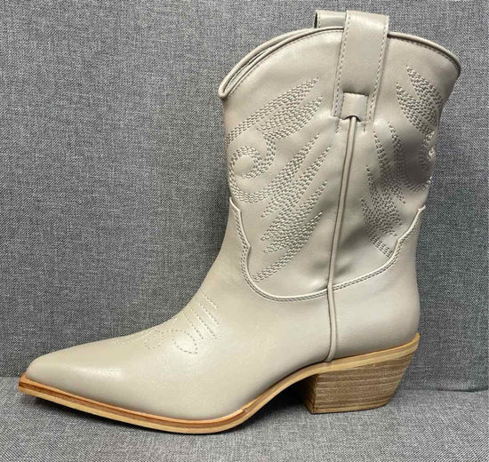 8 Shu Shop Boots
