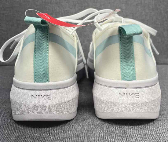 9 Nike Sneakers