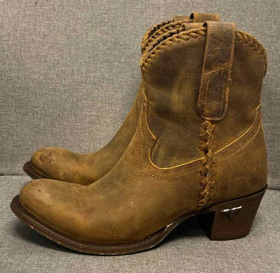 7.5 lane Boots